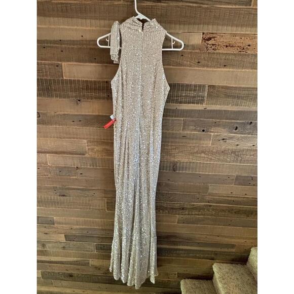 11280 Mac Duggal Gold Sequined Halter Neck Shoulder Bow Gown Dress NEW Size 6 - Picture 4 of 8